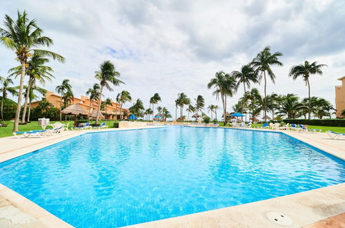 Photo 39 - Caribbean Chic Apartment Beachfront Complex Marvelous Pool Gardens Private Terrace