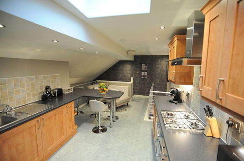 Photo 5 - Stirling Luxury Apartments