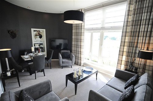 Photo 15 - Stirling Luxury Apartments