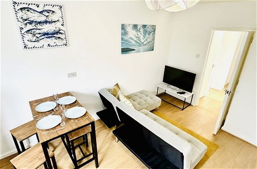 Foto 21 - Beautiful 3-bed Apartment With Driveway Parking