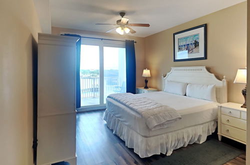 Photo 7 - Laketown Wharf Resort by Southern Vacation Rentals