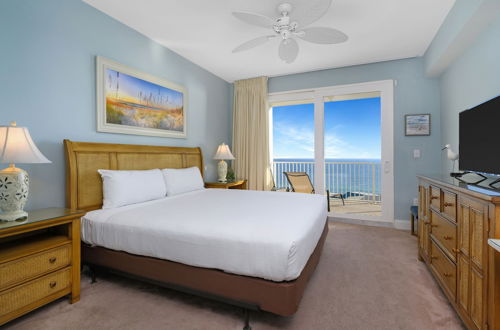 Foto 11 - Laketown Wharf Resort by Southern Vacation Rentals