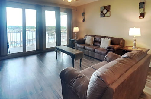 Foto 72 - Laketown Wharf Resort by Southern Vacation Rentals