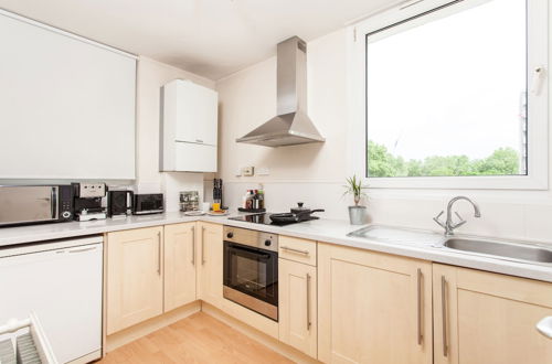 Photo 11 - Regents Park & Euston 1 Bedroom Apartment