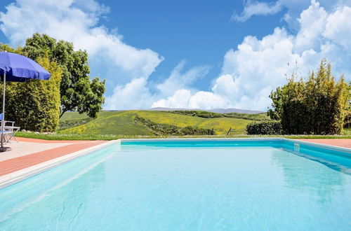 Foto 23 - Tuscan Farmhouse in Peccioli with Swimming Pool near Lakes