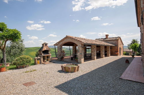 Photo 37 - Tuscan Farmhouse in Peccioli with Swimming Pool near Lakes