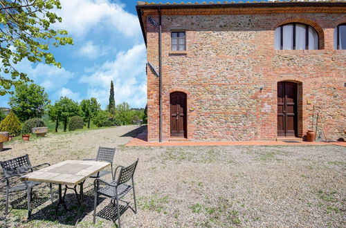 Foto 17 - Tuscan Farmhouse in Peccioli with Swimming Pool near Lakes