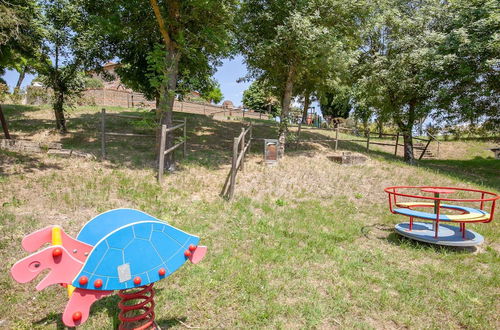 Foto 25 - Tuscan Farmhouse in Peccioli with Swimming Pool near Lakes