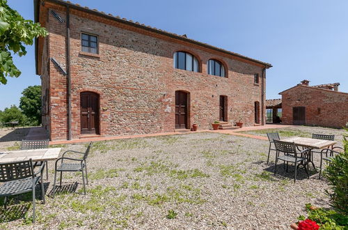 Photo 34 - Tuscan Farmhouse in Peccioli with Swimming Pool near Lakes