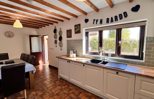 4 Bed Farmhouse - Pets - Garden - Parking - Foto 10