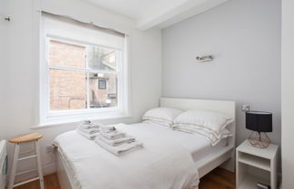 Photo 2 - Modern & Clean Apartment Soho & Carnaby