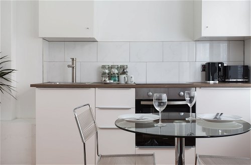 Photo 7 - Modern & Clean Apartment Soho & Carnaby