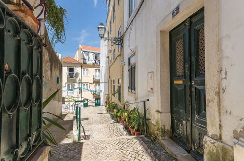 Photo 22 - Alfama Vintage Studio Apartment w/ RiverView - by LU Holidays