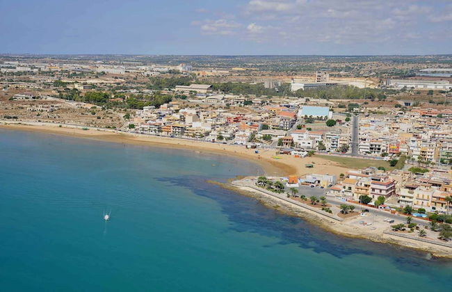 Orizzonte Casesicule, Fantastic Sea View with Balcony and Big Windows, Wi-Fi - Foto 23