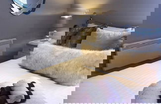 Foto 8 - De Courceys Manor Cottages