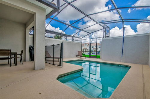 Photo 9 - 4 Bed 3 Ba Champions Gate Pool Home