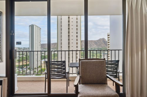 Foto 38 - Deluxe 21st Floor Corner Condo with Diamond Head Views, FREE Parking & Wifi! by Koko Resort Vacation Rentals