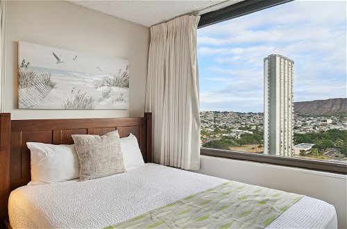 Foto 7 - Deluxe 21st Floor Corner Condo with Diamond Head Views, FREE Parking & Wifi! by Koko Resort Vacation Rentals