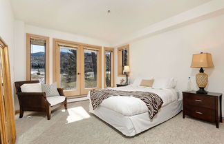 Photo 3 - Homestead Townhome by iTrip Aspen Snowmass