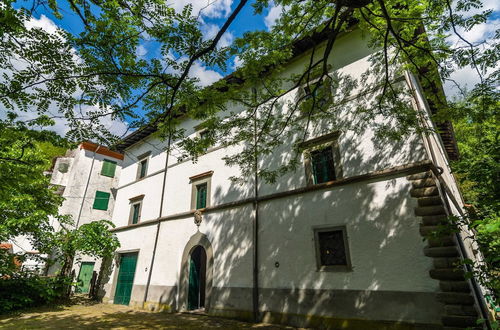 Photo 37 - Holiday Home in Pistoia With Pool