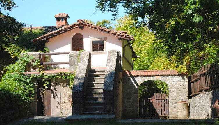 Photo 1 - Holiday Home in Pistoia With Pool