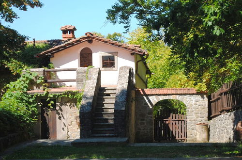 Photo 1 - Holiday Home in Pistoia With Pool