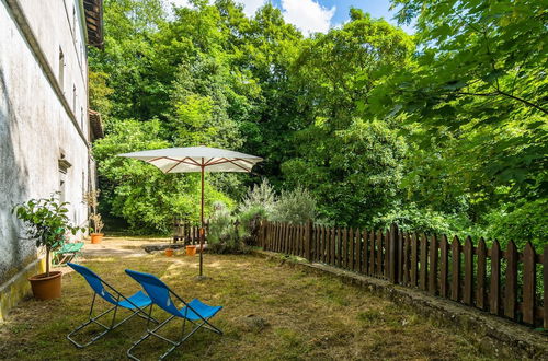 Photo 38 - Holiday Home in Pistoia With Pool