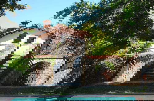 Foto 1 - Holiday Home in Pistoia With Pool