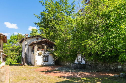 Foto 40 - Holiday Home in Pistoia With Pool