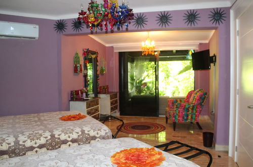 Photo 7 - Lovely Luxury Home Near the Beach, 10 ppl