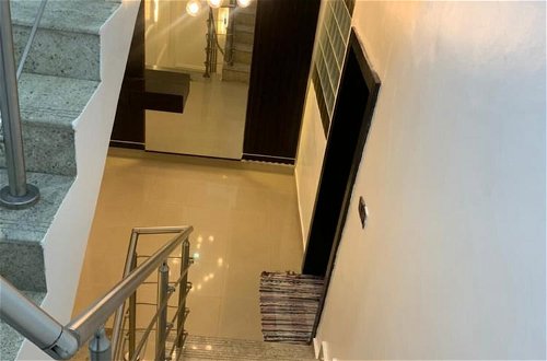 Photo 23 - Captivating 3-bed Apartment in Ikeja
