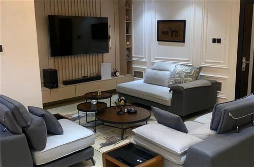 Foto 14 - Captivating 3-bed Apartment in Ikeja