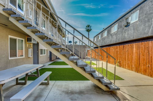 Photo 12 - 1st-floor Fresno Apartment With Shared Courtyard