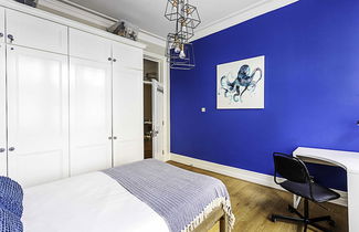 Photo 3 - Elegance in Westminster: Victoria Vibes Apartment