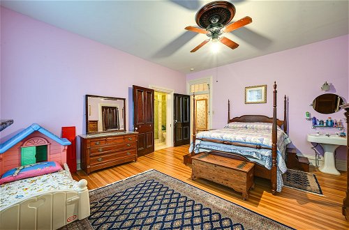 Photo 24 - Historic Chambersburg Home w/ Pool + Game Rooms