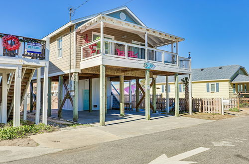 Photo 7 - Ocean-view 'sea Gem' Beach Bungalow: Walk to Beach