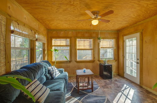 Photo 6 - Charming Natchez Cottage w/ Sunroom