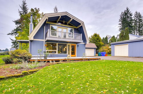 Foto 27 - Modern Oregon Getaway w/ Fireplace, Yard & Deck