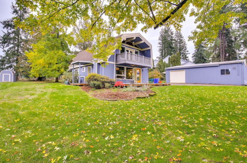 Photo 8 - Modern Oregon Getaway w/ Fireplace, Yard & Deck