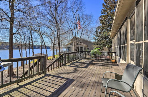 Foto 1 - Pet-friendly Lake Sinclair Home w/ Boat Dock