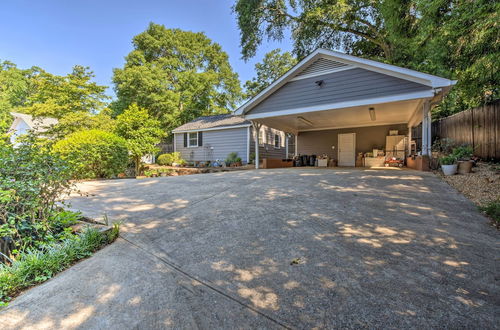 Photo 12 - Cozy Athens Cottage: Walk to Sanford Stadium