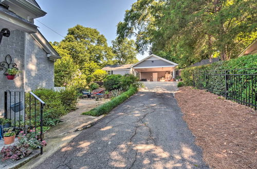 Photo 5 - Cozy Athens Cottage: Walk to Sanford Stadium