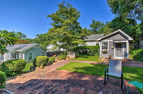 Photo 8 - Cozy Athens Cottage: Walk to Sanford Stadium