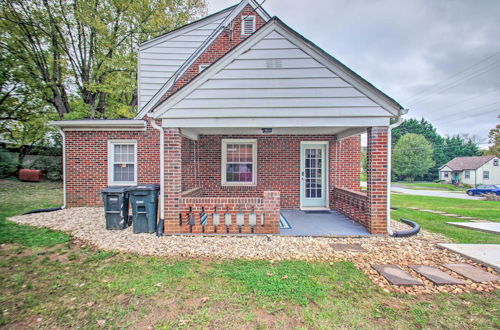 Foto 10 - Renovated Lynchburg House ~ 2 Mi to Downtown