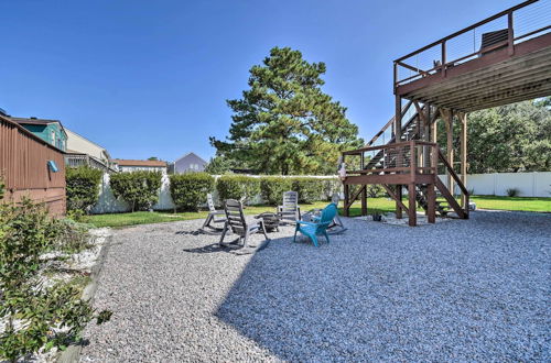 Photo 16 - Sunny Norfolk Apartment w/ Deck + Fire Pit