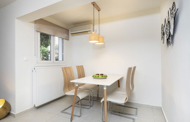 Mystique One Bedroom Apartment by BluPine - Foto 6