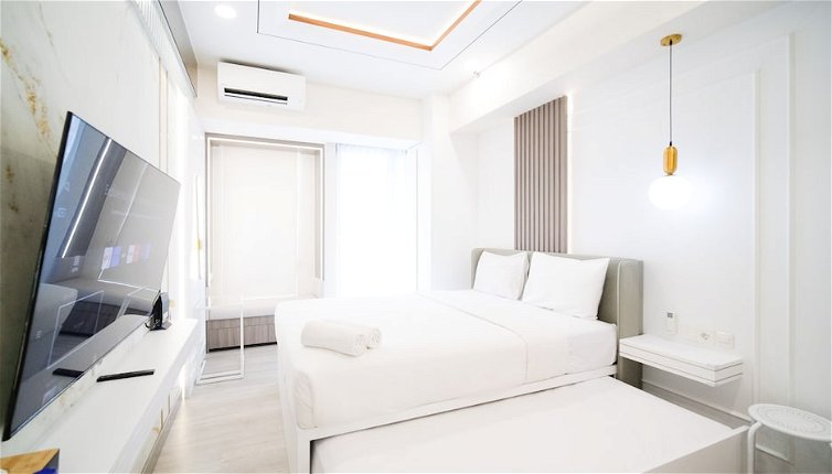 Photo 1 - Modern And Cozy Studio At Benson Supermall Mansion Apartment