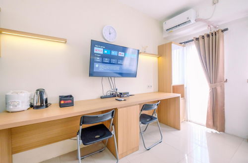 Photo 3 - Comfortable Studio At Park View Condominium Apartment