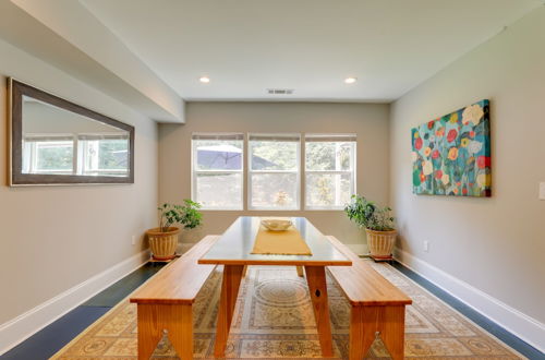 Photo 10 - Modern, Bright Home in Stone Mountain Village