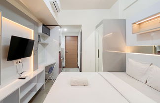 Foto 3 - Cozy Living And Homey Studio Vida View Makassar Apartment